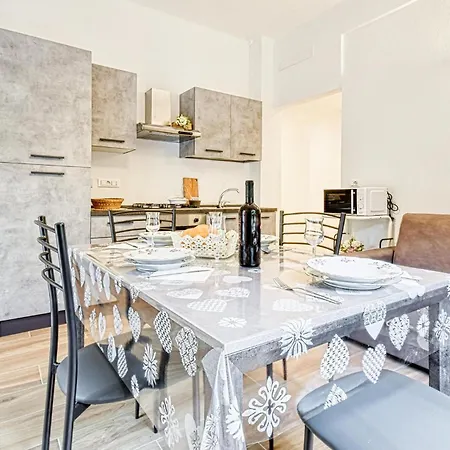 Stunning Apartment In Avegno With Wifi * Avegno